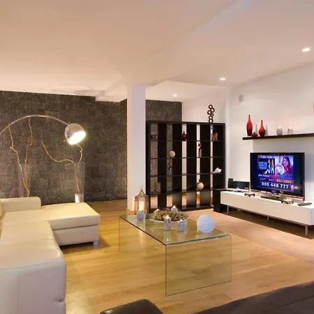 Mamma Mia Luxus-villen By Interhome Semesterbostad