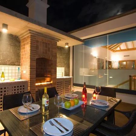 Semesterbostad Mamma Mia Luxus-villen By Interhome